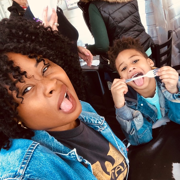 Meet your Posher, ROXY! - Picture 5 of 8